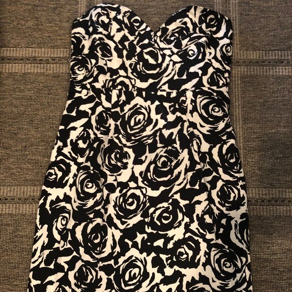 FOREVER 21 Strapless Dress - Picture 1 of 5